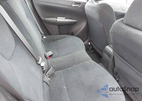 2011 Subaru Impreza 2.5I Premium из США, поврежденный, VIN JF1GH6B68BH815696